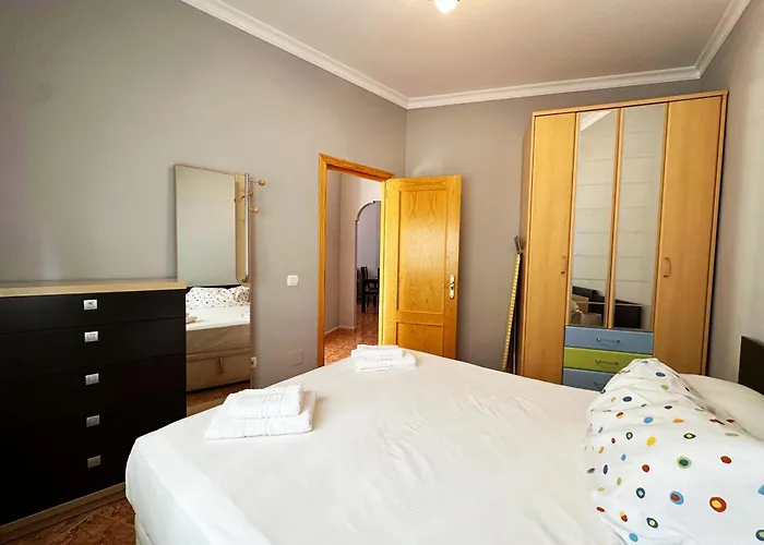 Appartement Bajbaj - 2 A 100 Metros De La Playa Del Bajondillo, A 300 Metros Del Centro De Torremolinos