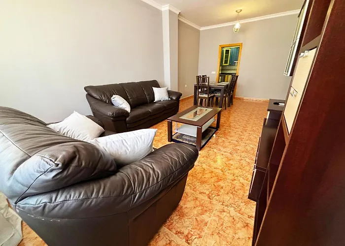 Bajbaj - 2 A 100 Metros De La Playa Del Bajondillo, A 300 Metros Del Centro De Torremolinos