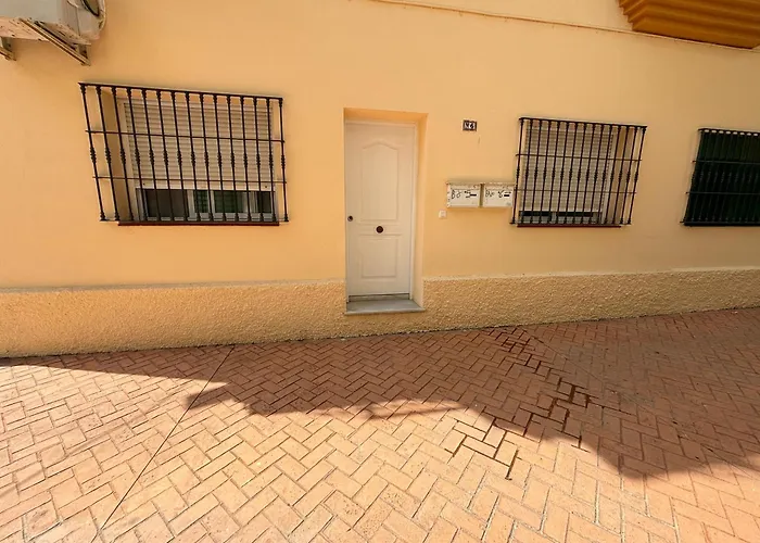 Appartement Bajbaj - 2 A 100 Metros De La Playa Del Bajondillo, A 300 Metros Del Centro De Torremolinos