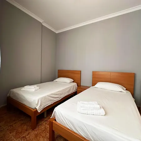 Bajbaj - 2 A 100 Metros De La Playa Del Bajondillo, A 300 Metros Del Centro De