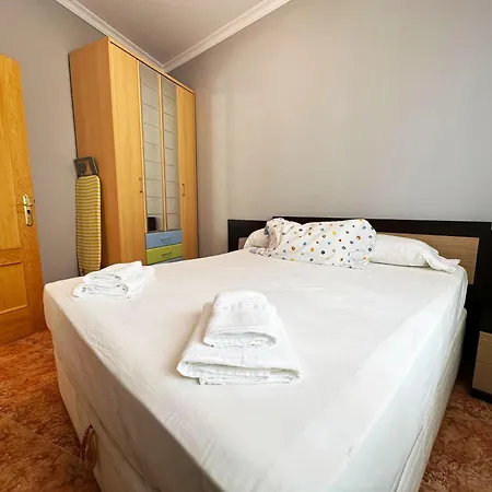 Apartamento Bajbaj - Renovated Ground-floor 2-bedroom, No Stairs - 100 M From Bajondillo *