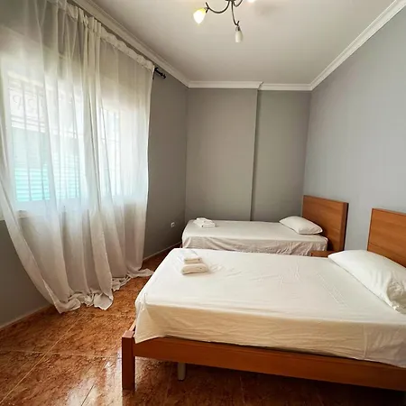 Apartamento Bajbaj - Renovated Ground-floor 2-bedroom, No Stairs - 100 M From Bajondillo