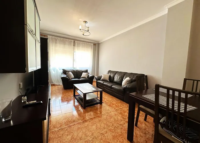 Bajbaj - 2 A 100 Metros De La Playa Del Bajondillo, A 300 Metros Del Centro De Торремолінос