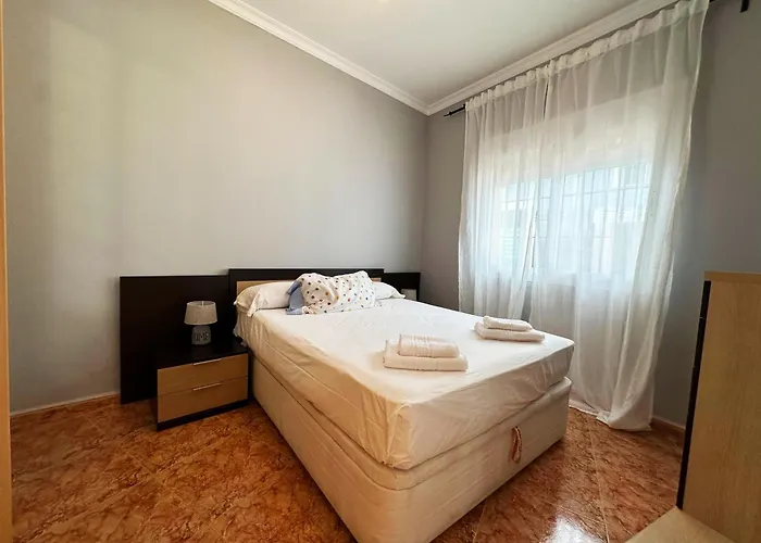 Apartment Bajbaj - 2 A 100 Metros De La Playa Del Bajondillo, A 300 Metros Del Centro De Torremolinos