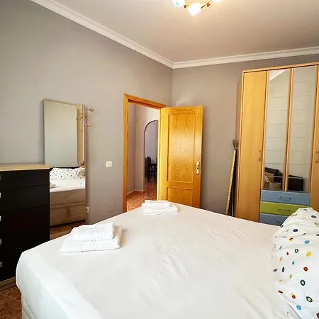 Lägenhet Bajbaj - 2 A 100 Metros De La Playa Del Bajondillo, A 300 Metros Del Centro De Torremolinos